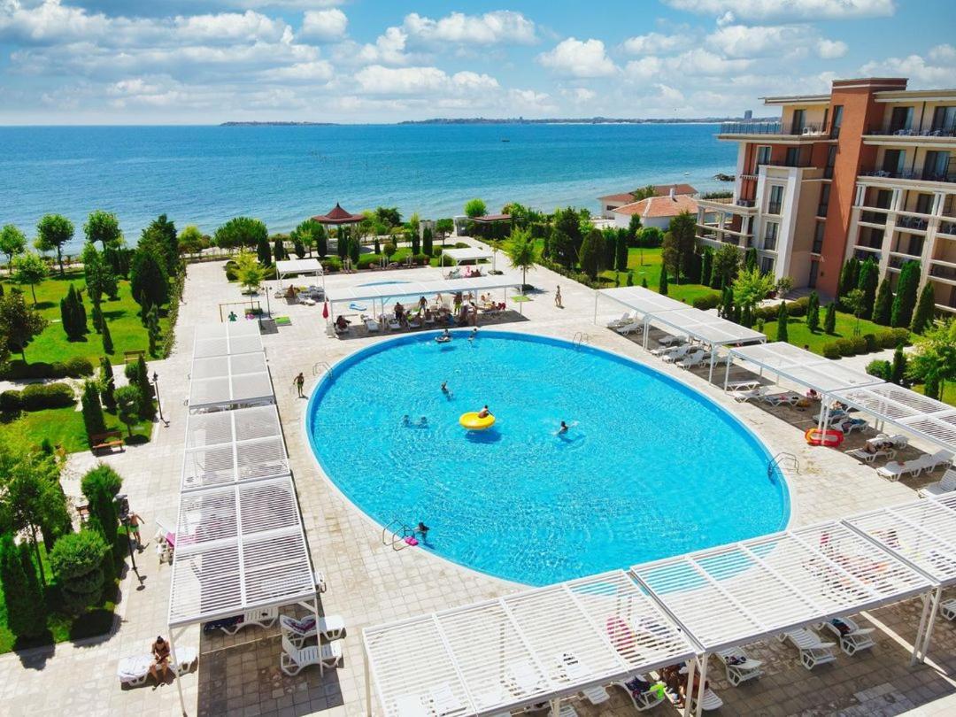 Prestige Fort Beach - Premium Apartments سفيتي فلاس المظهر الخارجي الصورة